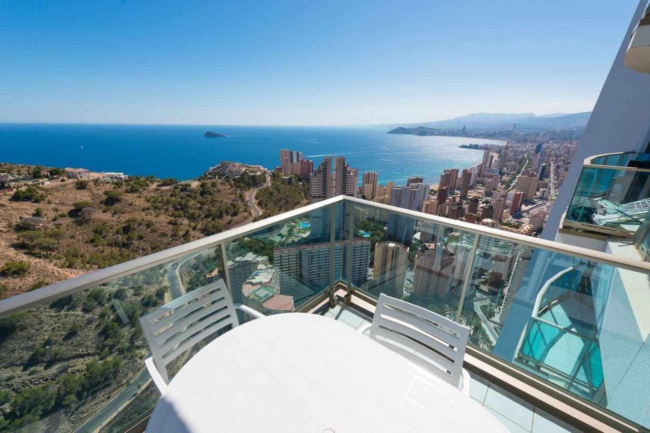 High Rise Apartment On The 39Th Floor With Private Terrace And Sea Views Μπένιντορμ Εξωτερικό φωτογραφία