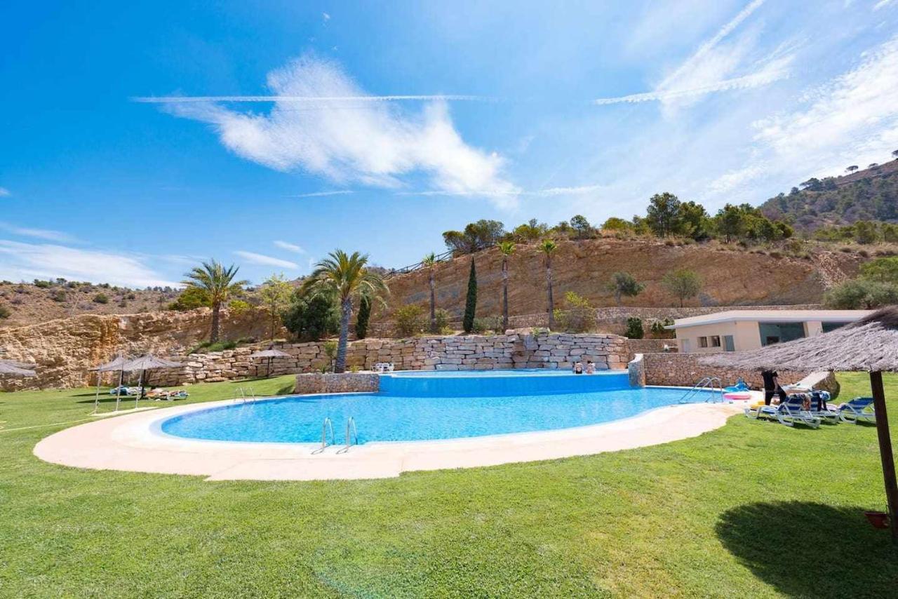 High Rise Apartment On The 39Th Floor With Private Terrace And Sea Views Μπένιντορμ Εξωτερικό φωτογραφία