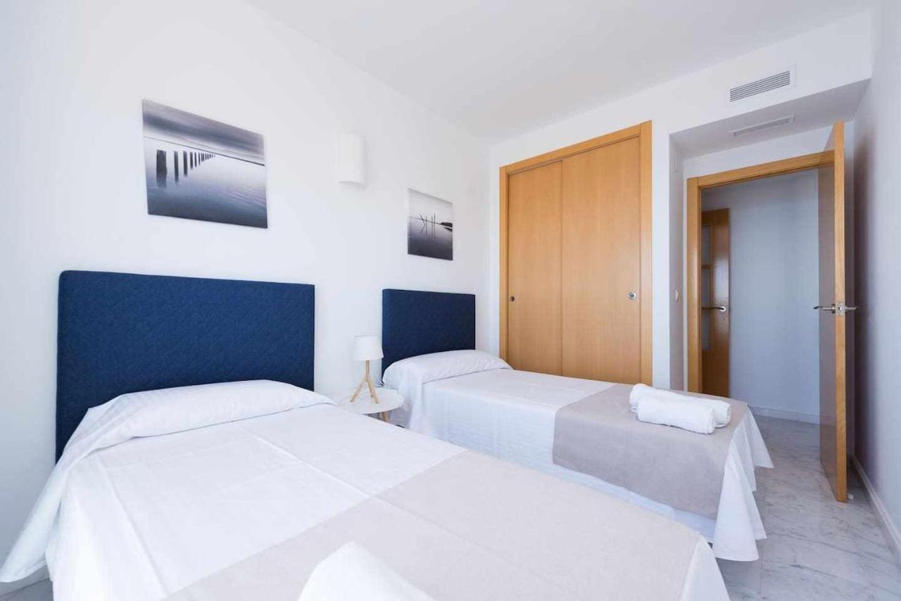 High Rise Apartment On The 39Th Floor With Private Terrace And Sea Views Μπένιντορμ Εξωτερικό φωτογραφία