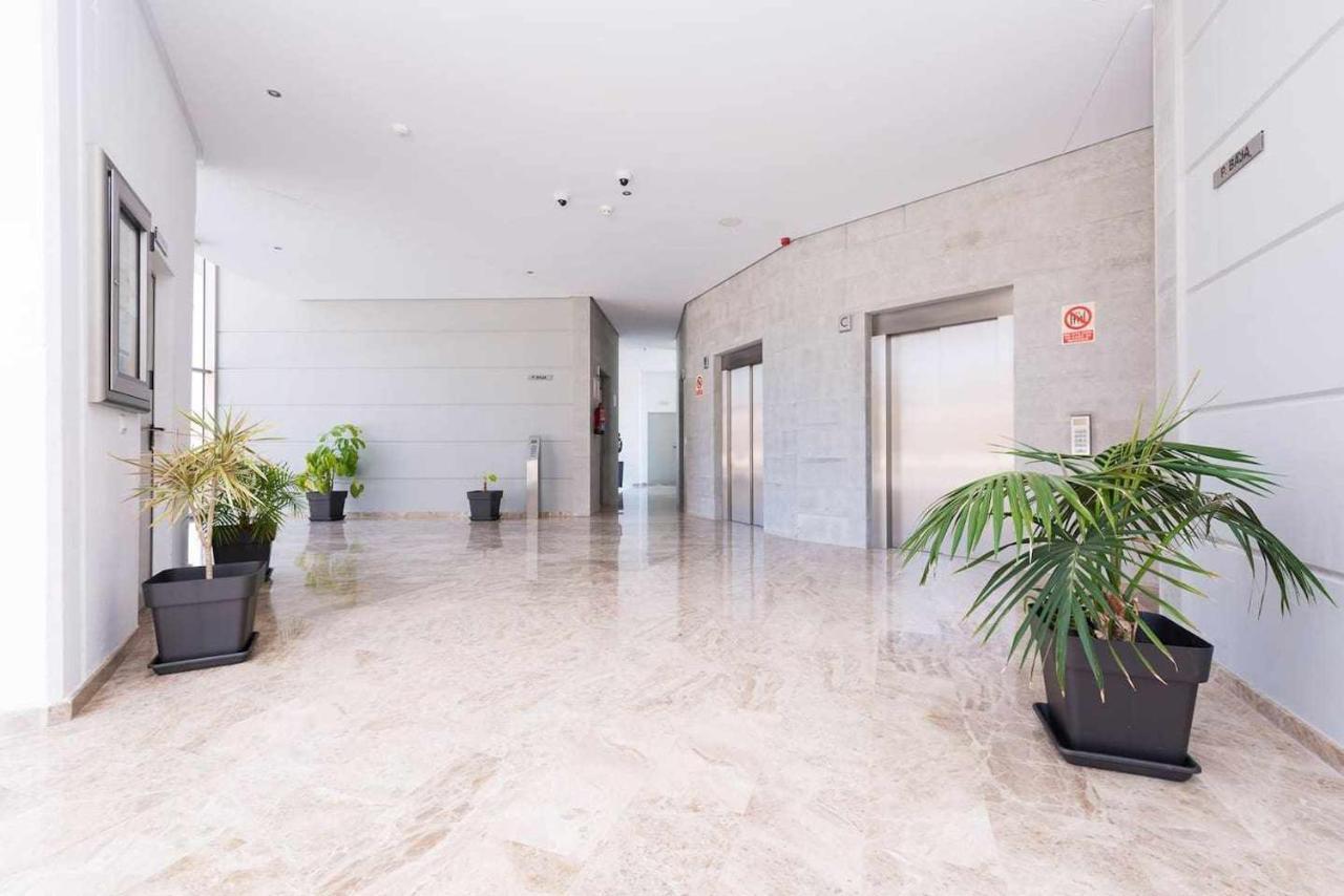 High Rise Apartment On The 39Th Floor With Private Terrace And Sea Views Μπένιντορμ Εξωτερικό φωτογραφία