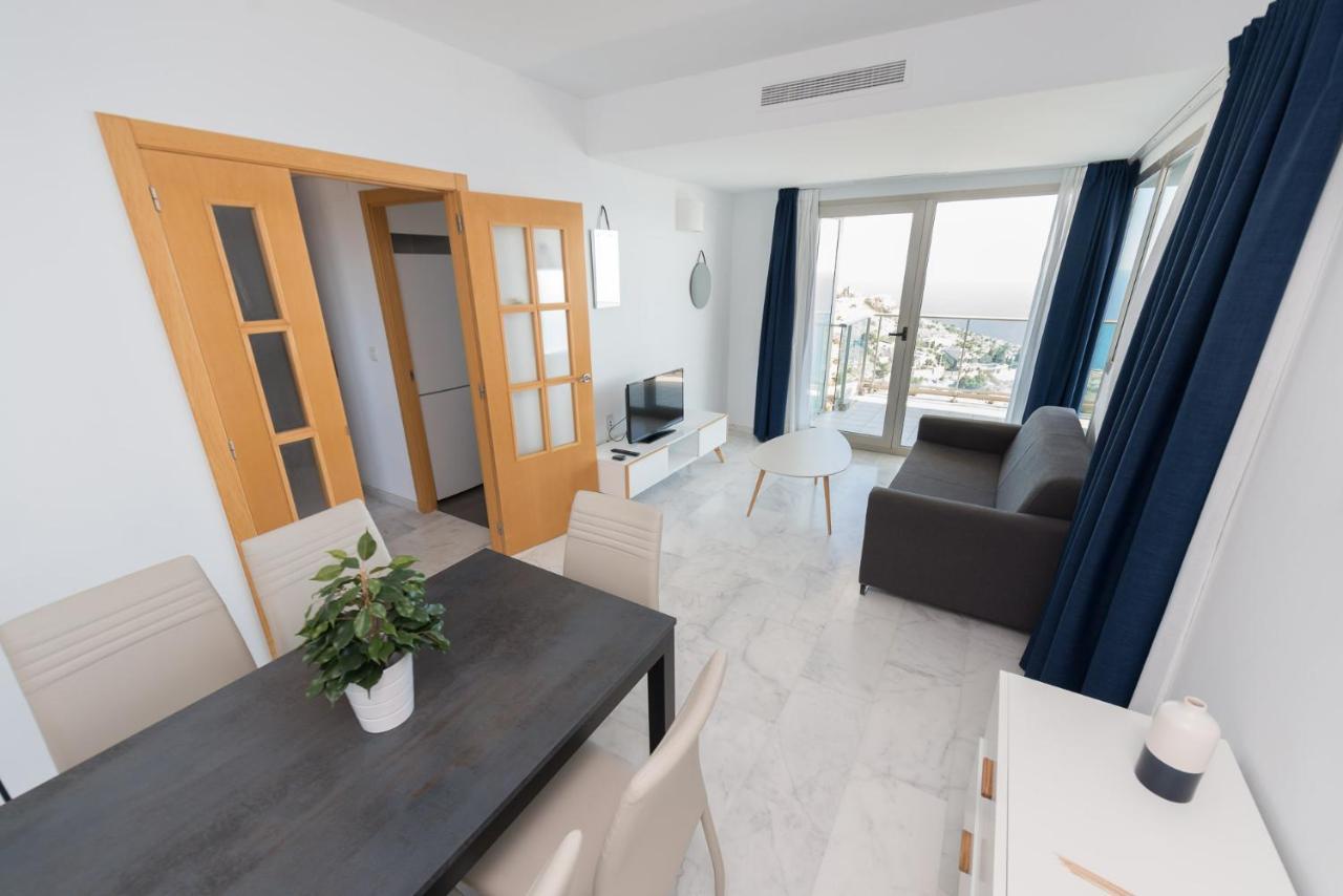 High Rise Apartment On The 39Th Floor With Private Terrace And Sea Views Μπένιντορμ Εξωτερικό φωτογραφία