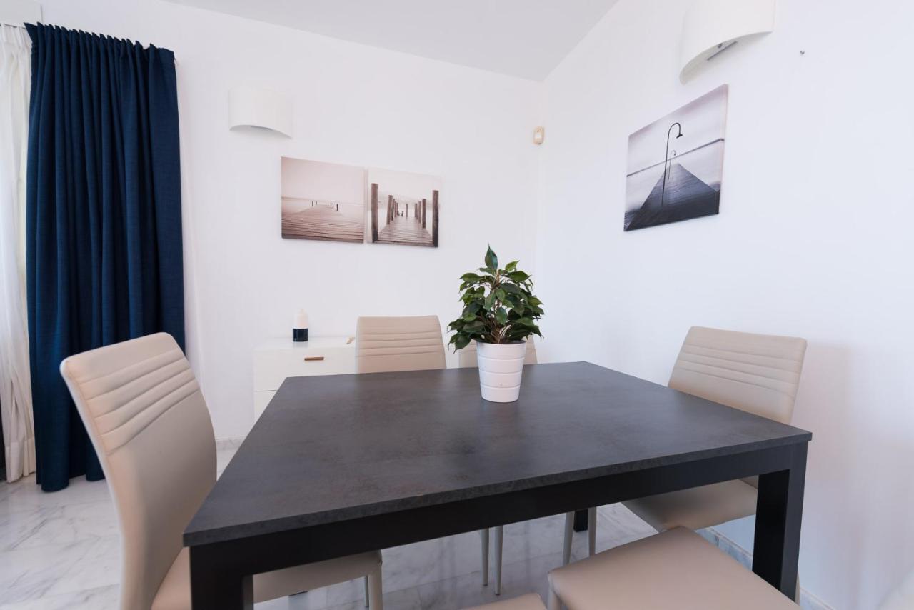 High Rise Apartment On The 39Th Floor With Private Terrace And Sea Views Μπένιντορμ Εξωτερικό φωτογραφία