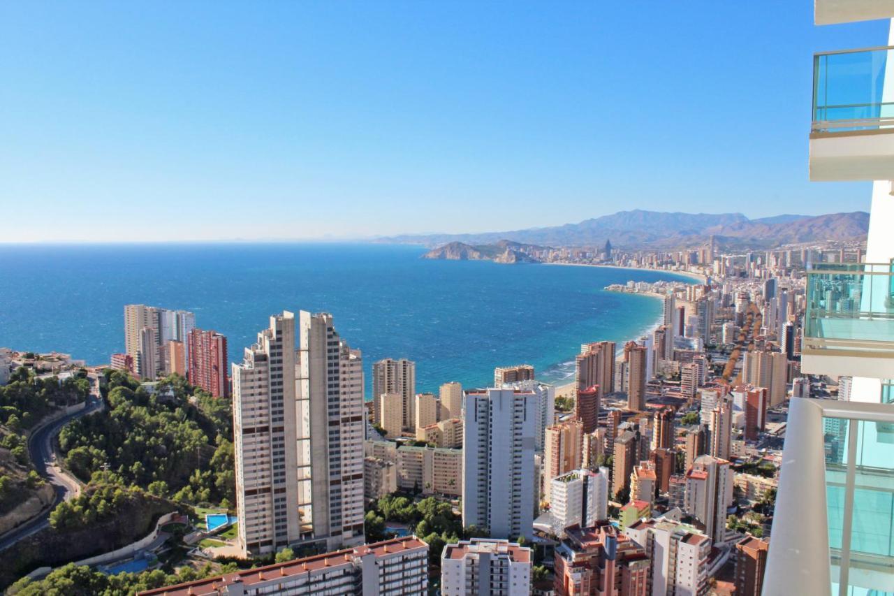 High Rise Apartment On The 39Th Floor With Private Terrace And Sea Views Μπένιντορμ Εξωτερικό φωτογραφία